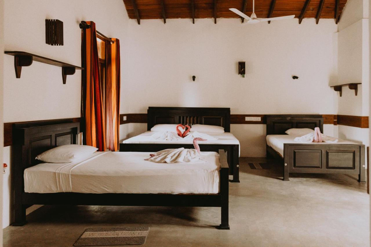 Shiva'S Beach Cabanas Тангалла Экстерьер фото