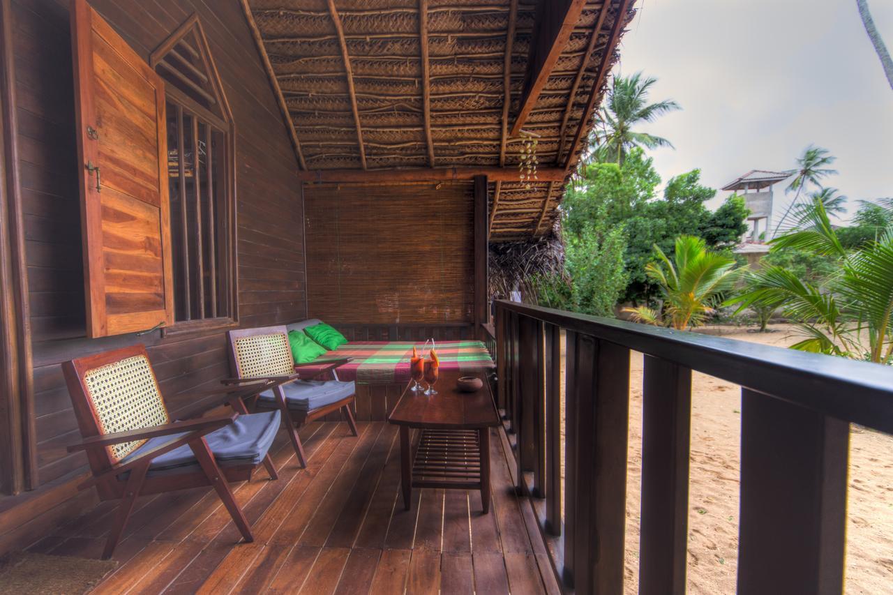 Shiva'S Beach Cabanas Тангалла Экстерьер фото