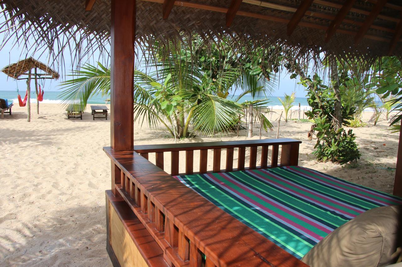 Shiva'S Beach Cabanas Тангалла Экстерьер фото
