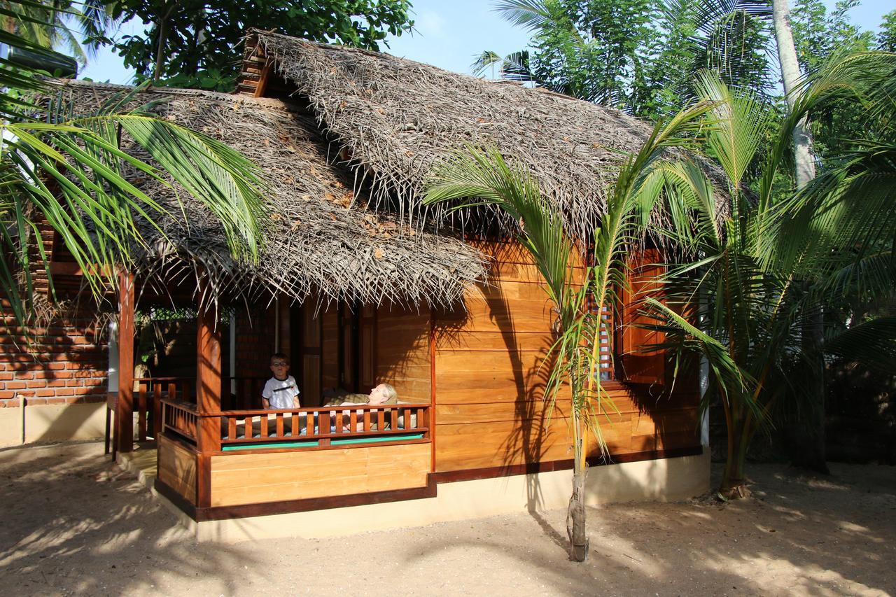 Shiva'S Beach Cabanas Тангалла Экстерьер фото