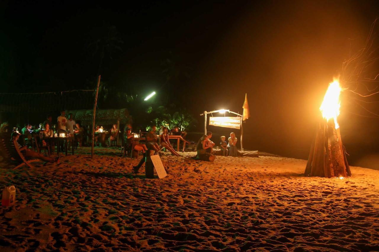 Shiva'S Beach Cabanas Тангалла Экстерьер фото