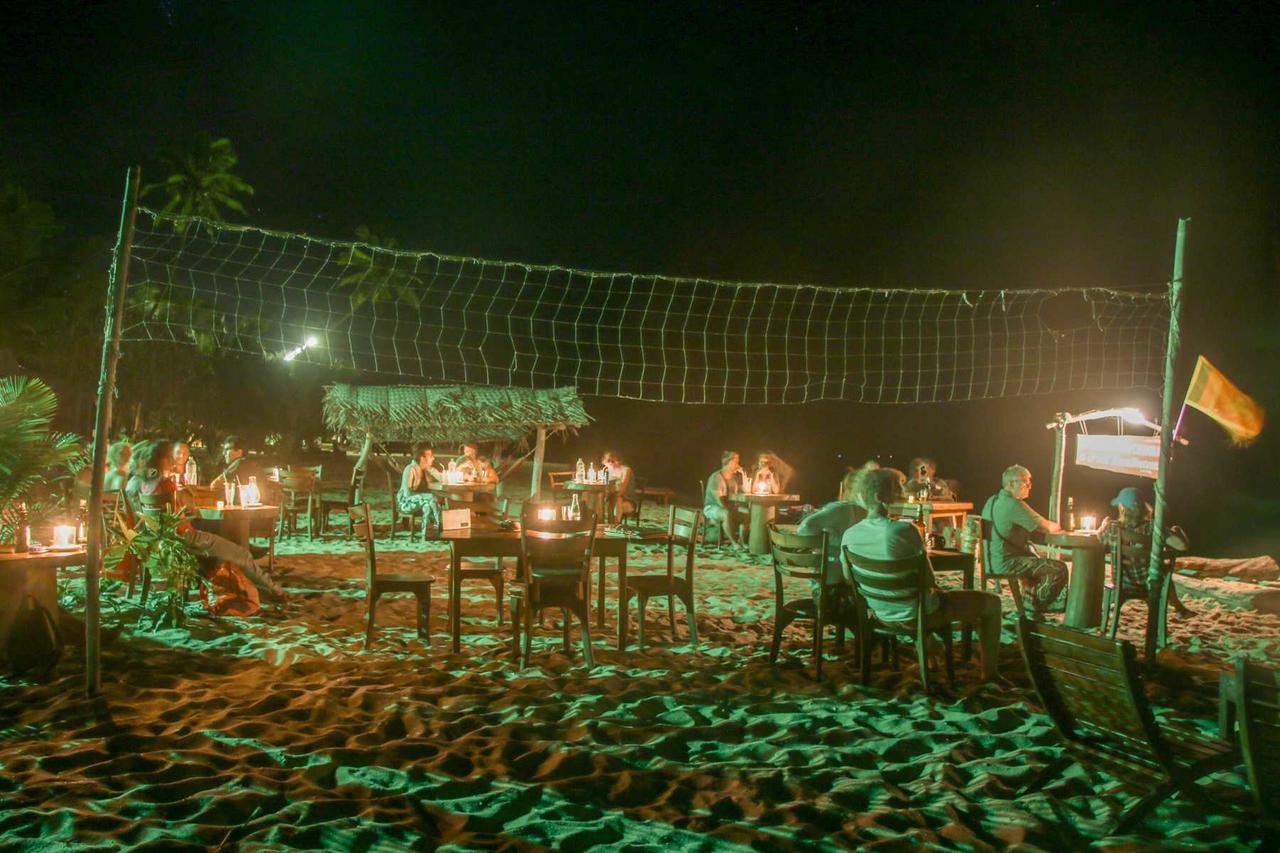 Shiva'S Beach Cabanas Тангалла Экстерьер фото